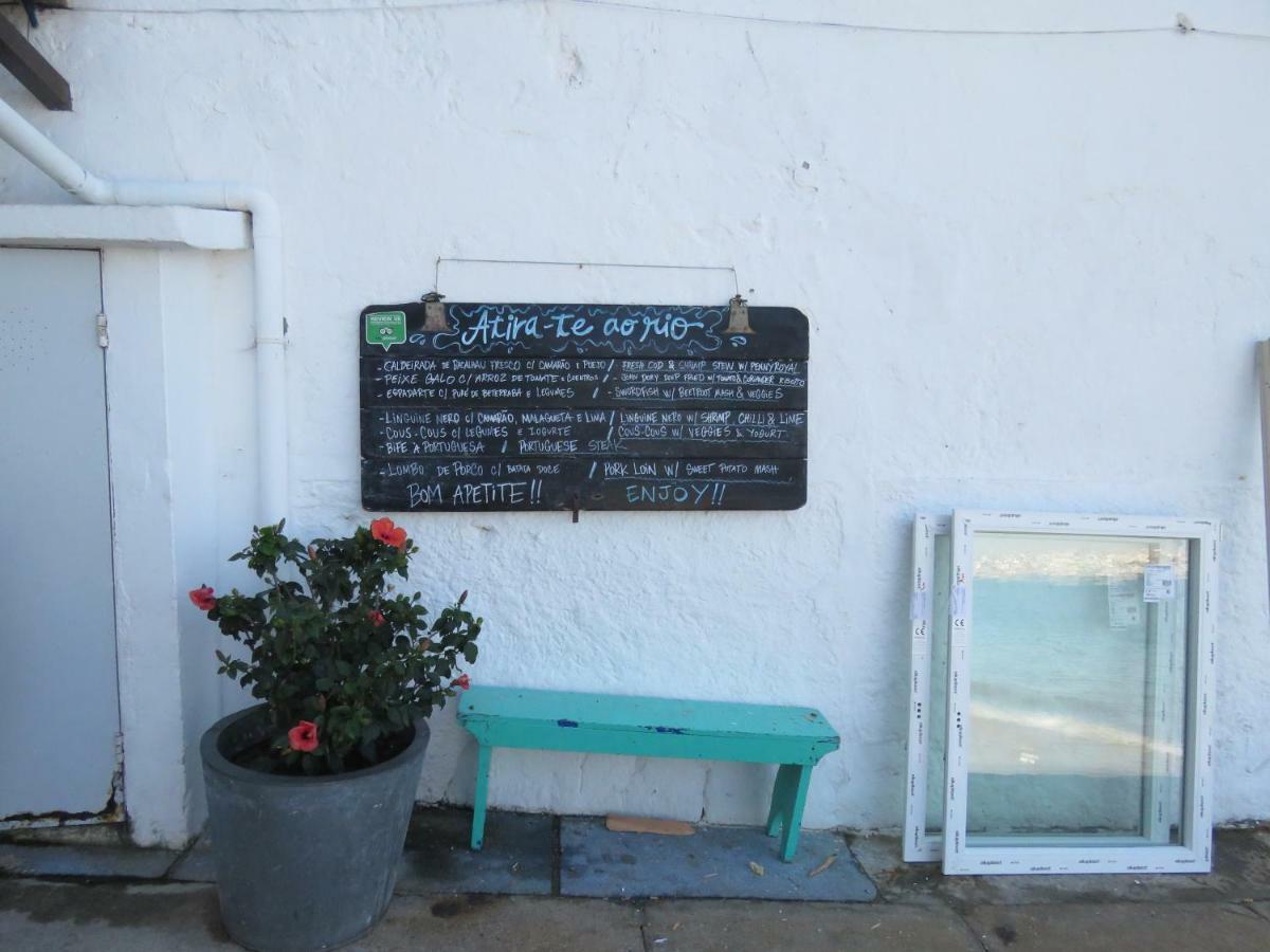 Tejo House River Lisbon Almada Exterior photo